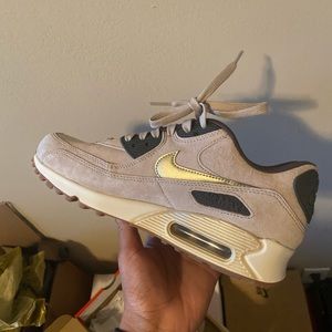 Women’s Air Max 90